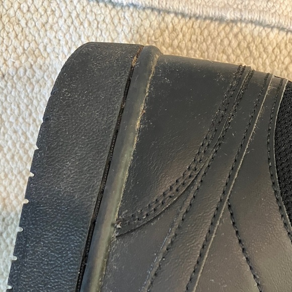 Nike teen size 6Y Black leather  High-Top basketball Sneakers / running shoes - Picture 12 of 16